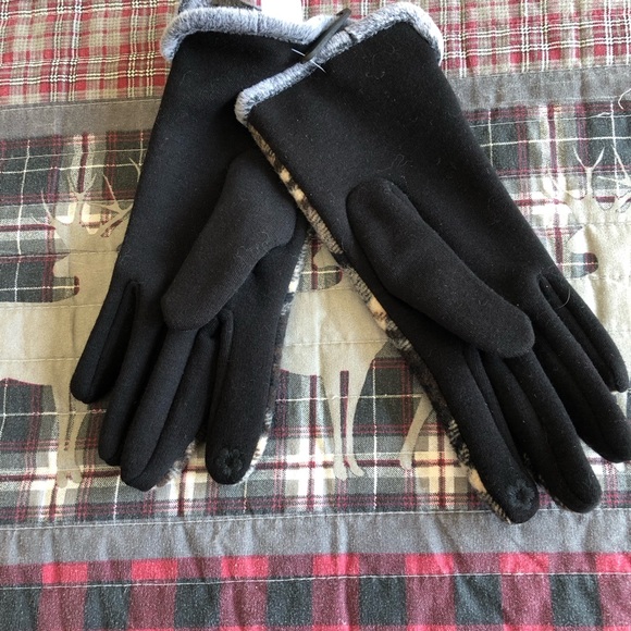 NWT gloves, size small - Picture 3 of 5